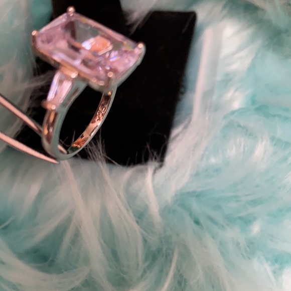 Large Radiant Cut Diamond Ring NEW! - Picture 7 of 7